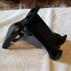 Cellphon holder fits in CDslot
